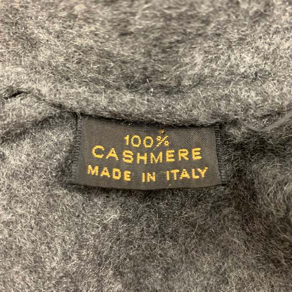 LORO PIANA One Grey Cashmere Shawl Collar Cape - Picture 4 of 5